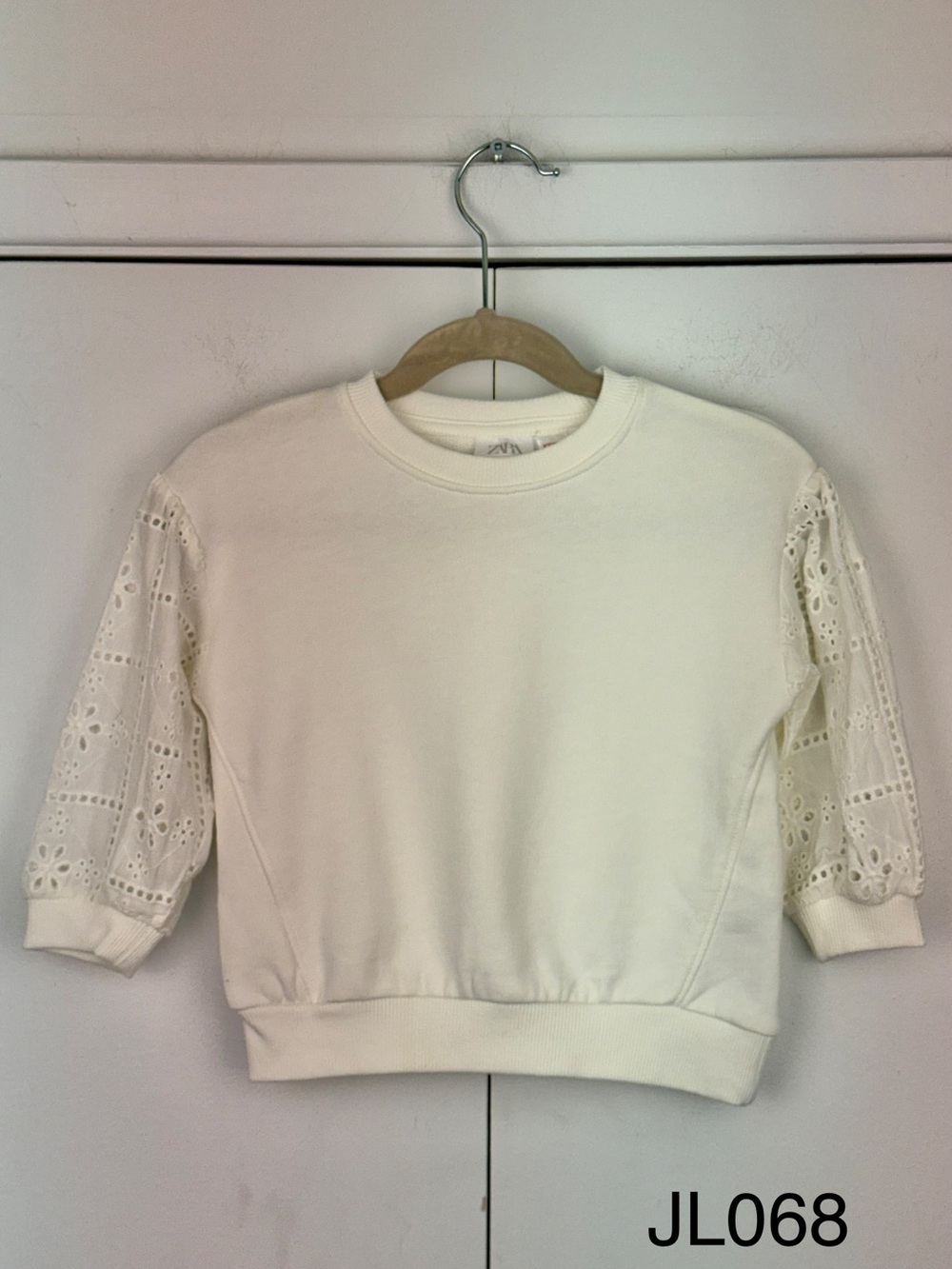 Zara Baby Ivory Eyelet Sleeve Sweatshirt 12-18M